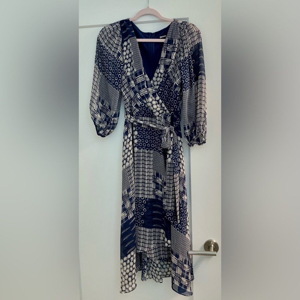 ❤️❤️❤️DKNY DRESS! VERY NICE & COMFORTABLEE!